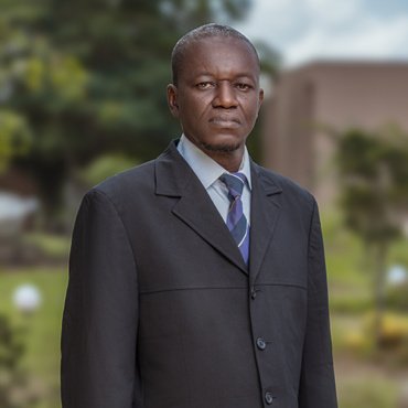 Dr. Oumar Doungous